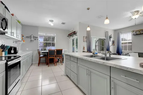 4384 Paradise Cove Court Kissimmee FL 34746