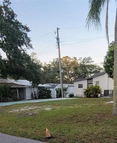 585 Sky Harbor Drive Clearwater FL 33759