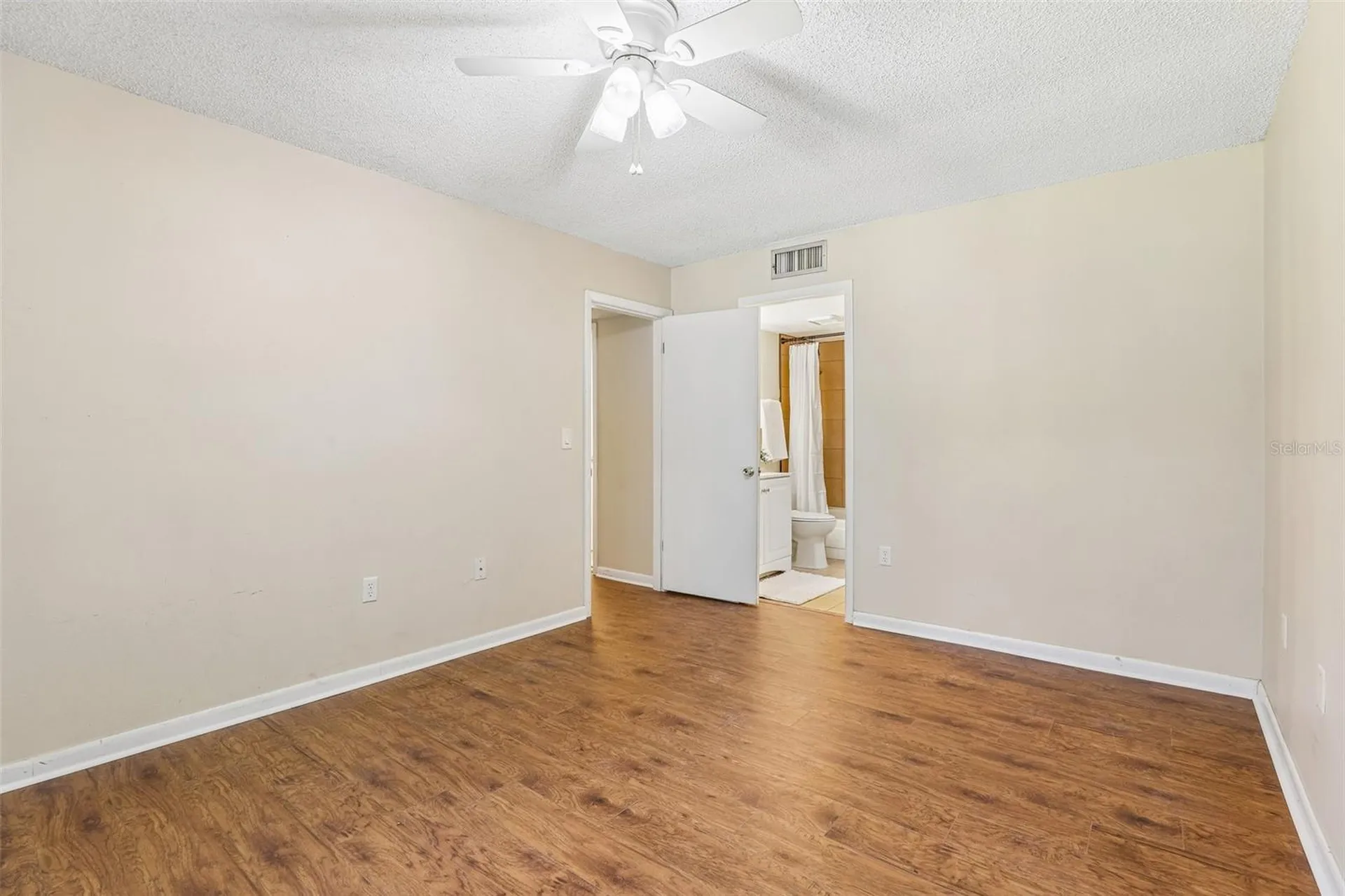 3252 S Semoran Boulevard Orlando FL 32822