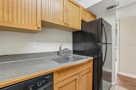 3252 S Semoran Boulevard Orlando FL 32822