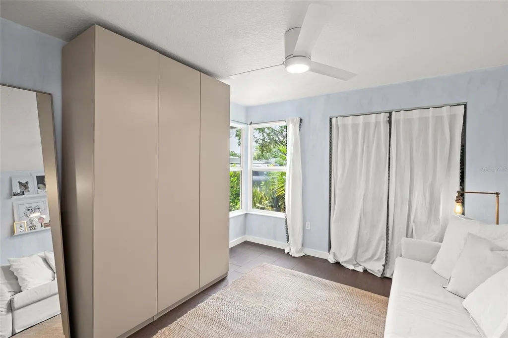 319 Bearded Oaks Circle Sarasota FL 34232