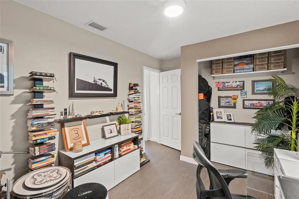 319 Bearded Oaks Circle Sarasota FL 34232