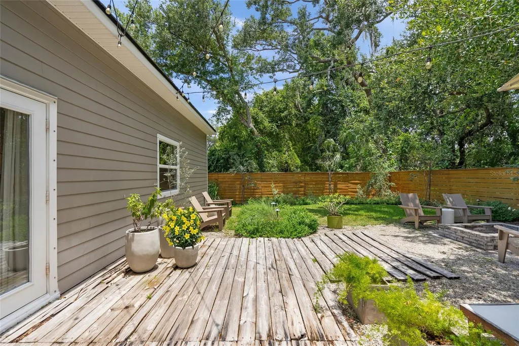 319 Bearded Oaks Circle Sarasota FL 34232