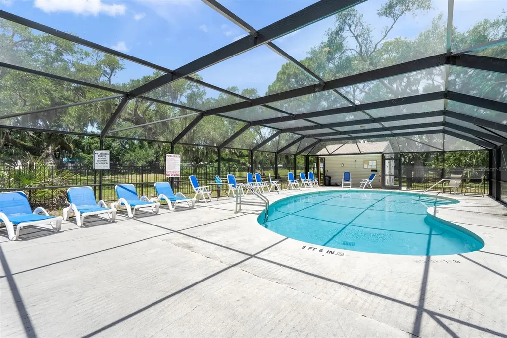 319 Bearded Oaks Circle Sarasota FL 34232
