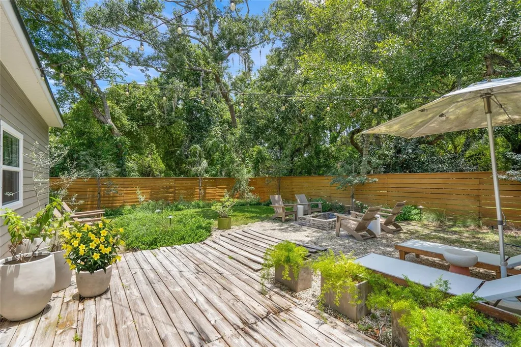 319 Bearded Oaks Circle Sarasota FL 34232