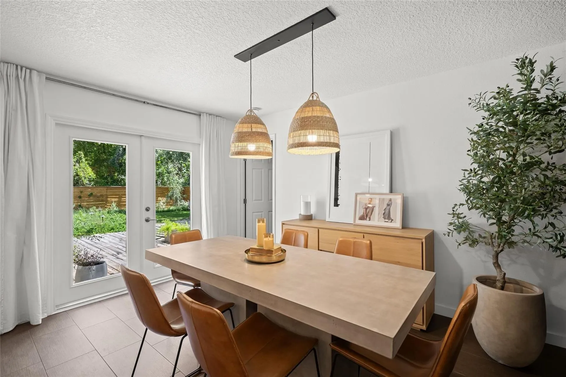 319 Bearded Oaks Circle Sarasota FL 34232