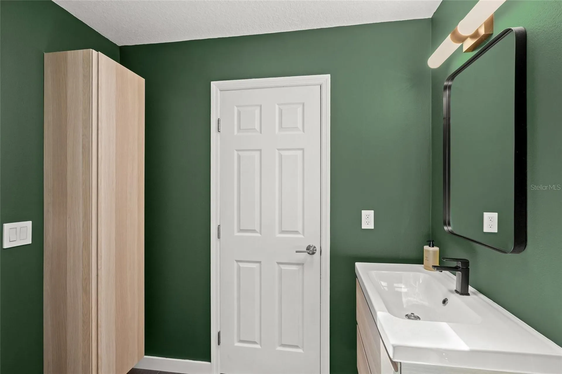 319 Bearded Oaks Circle Sarasota FL 34232