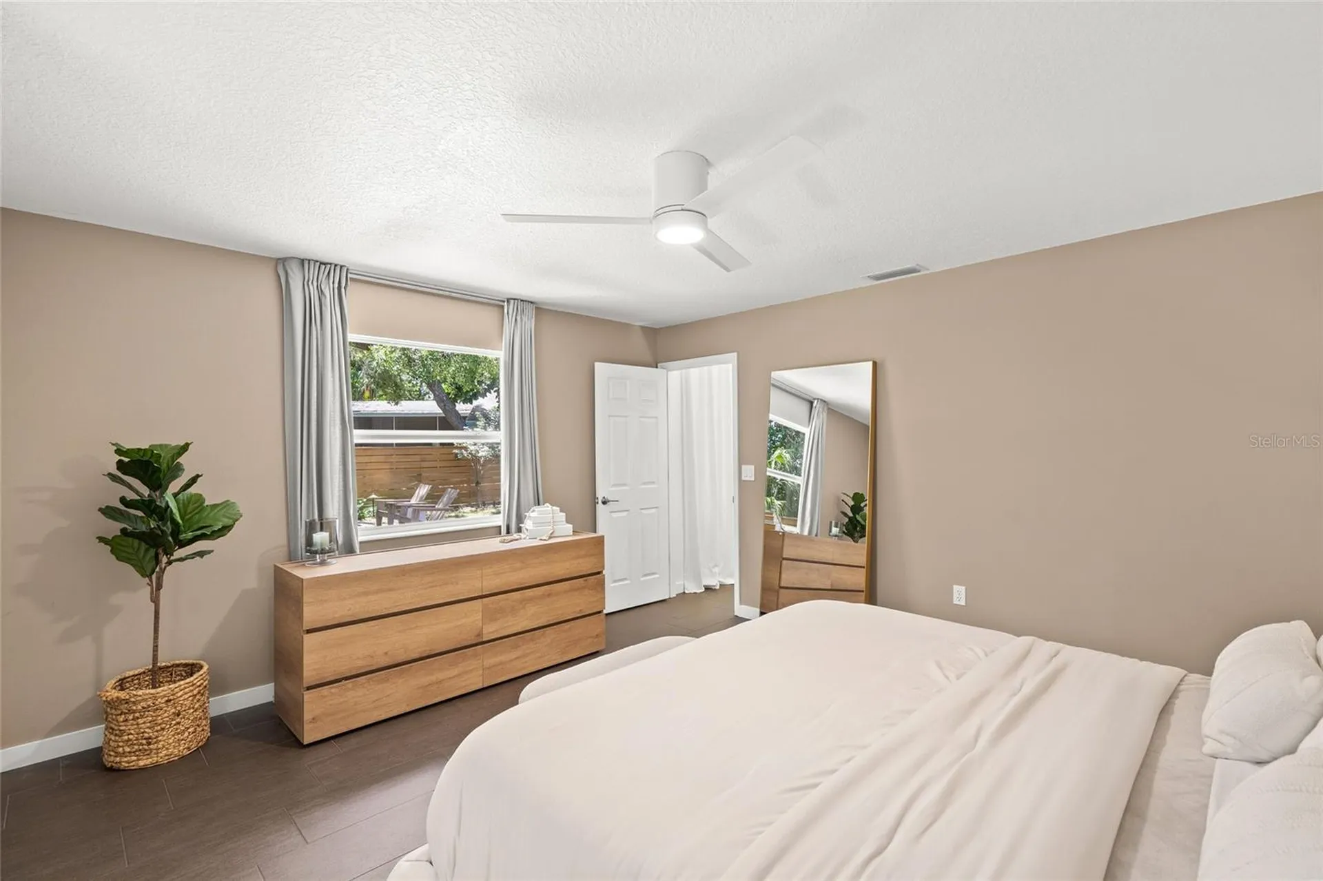 319 Bearded Oaks Circle Sarasota FL 34232