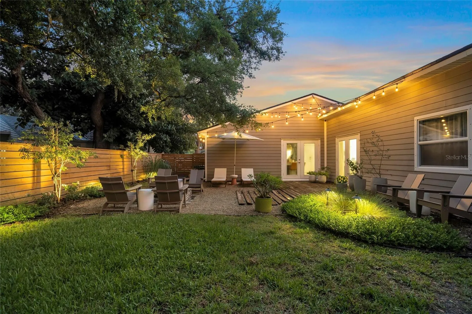 319 Bearded Oaks Circle Sarasota FL 34232