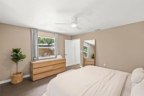 319 Bearded Oaks Circle Sarasota FL 34232