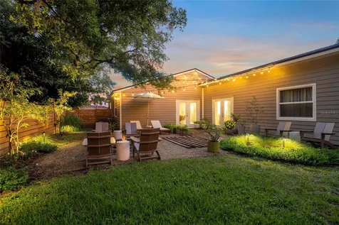 319 Bearded Oaks Circle Sarasota FL 34232