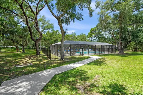 319 Bearded Oaks Circle Sarasota FL 34232