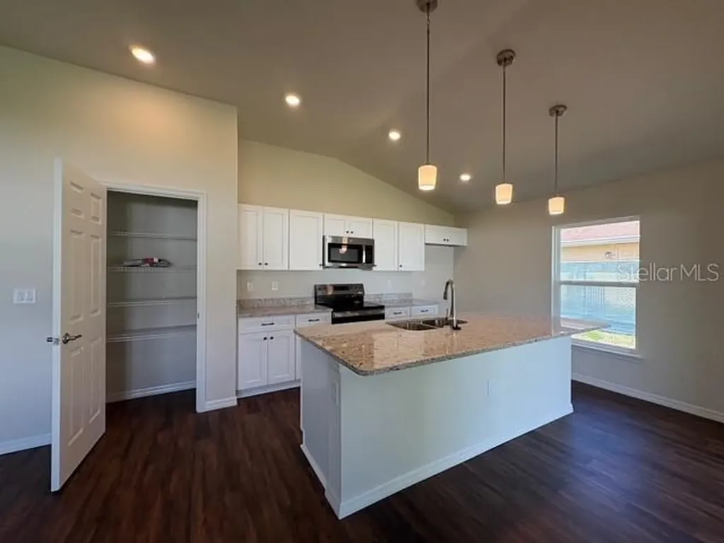 13307 SW 43rd Avenue Ocala FL 34473