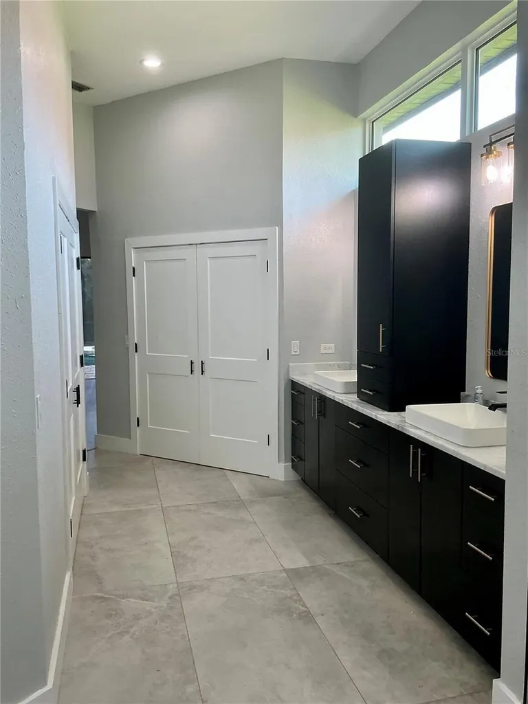 126 Old Oak Circle Palm Harbor FL 34683