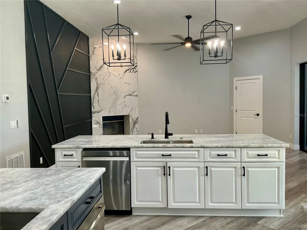 126 Old Oak Circle Palm Harbor FL 34683