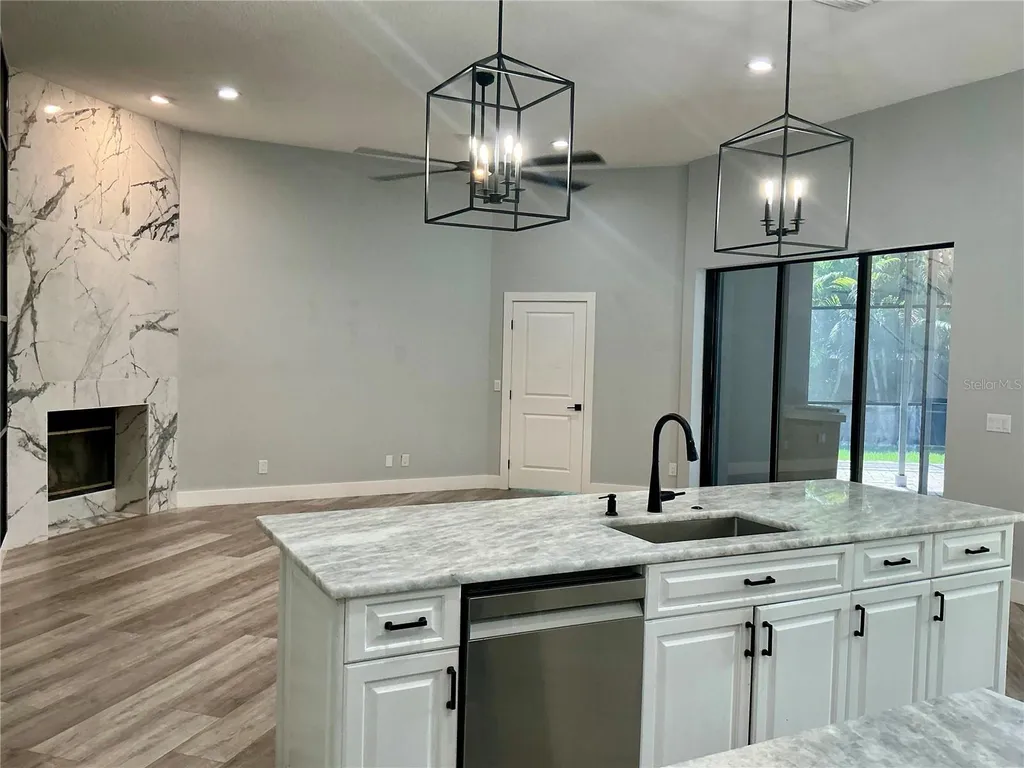 126 Old Oak Circle Palm Harbor FL 34683