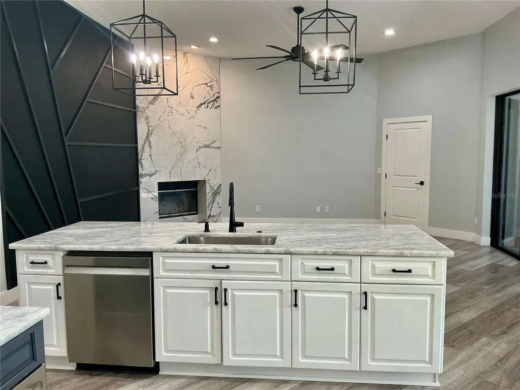126 Old Oak Circle Palm Harbor FL 34683