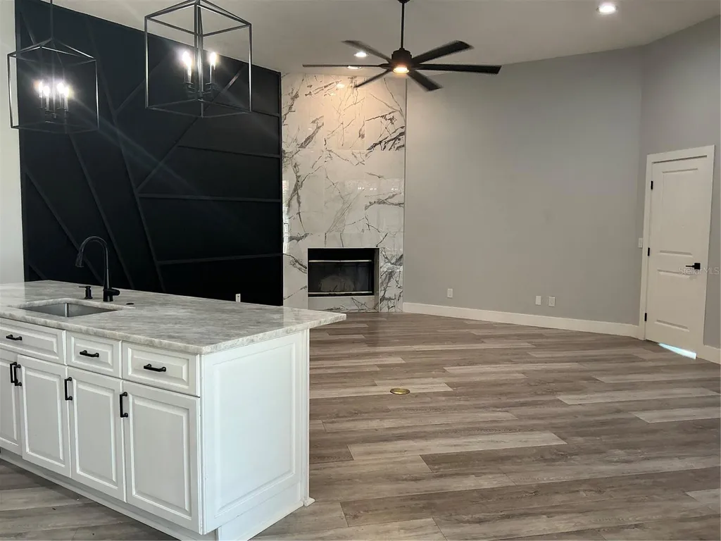 126 Old Oak Circle Palm Harbor FL 34683
