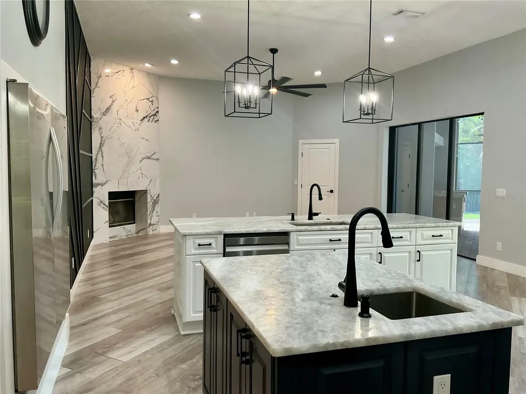126 Old Oak Circle Palm Harbor FL 34683