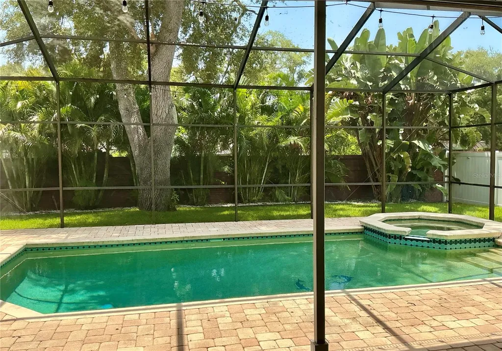 126 Old Oak Circle Palm Harbor FL 34683