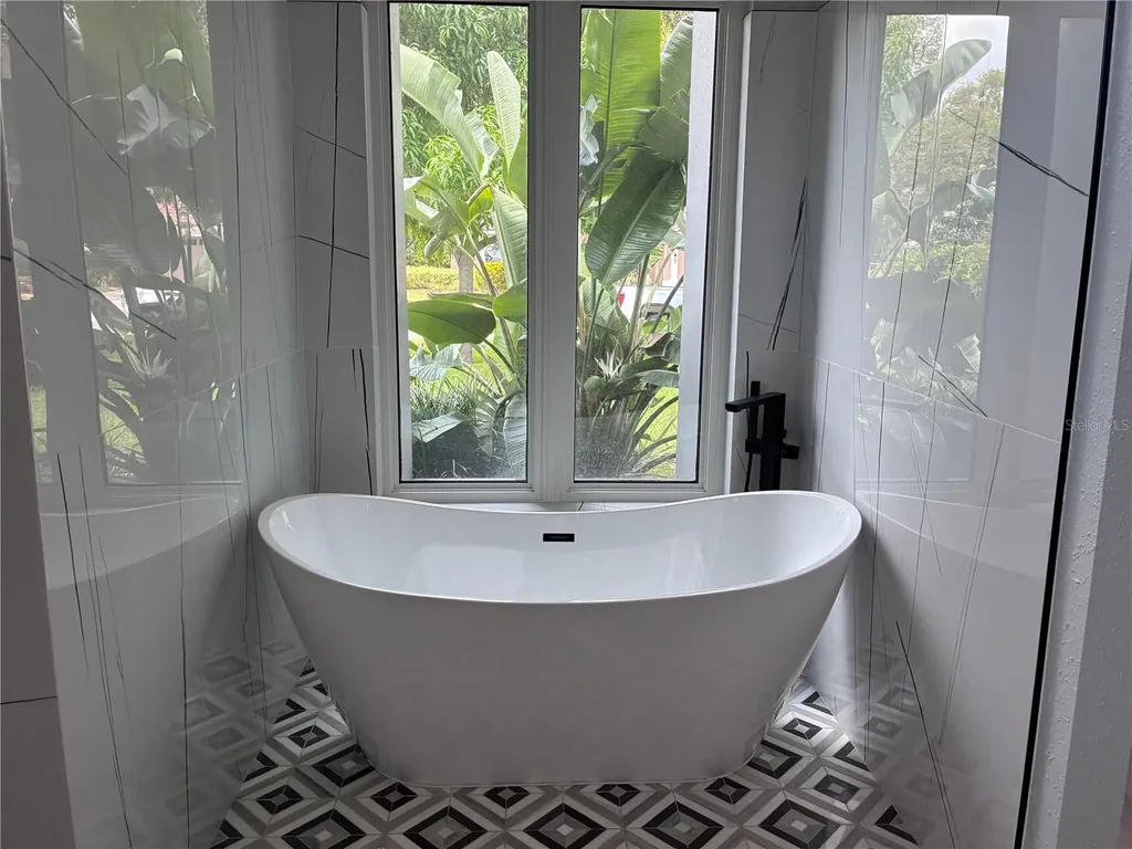126 Old Oak Circle Palm Harbor FL 34683