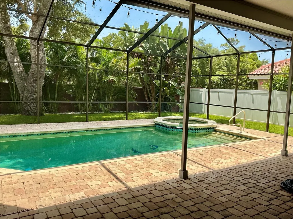 126 Old Oak Circle Palm Harbor FL 34683