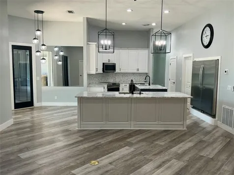 126 Old Oak Circle Palm Harbor FL 34683