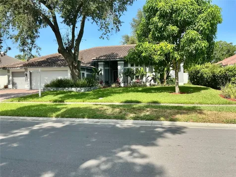 126 Old Oak Circle Palm Harbor FL 34683