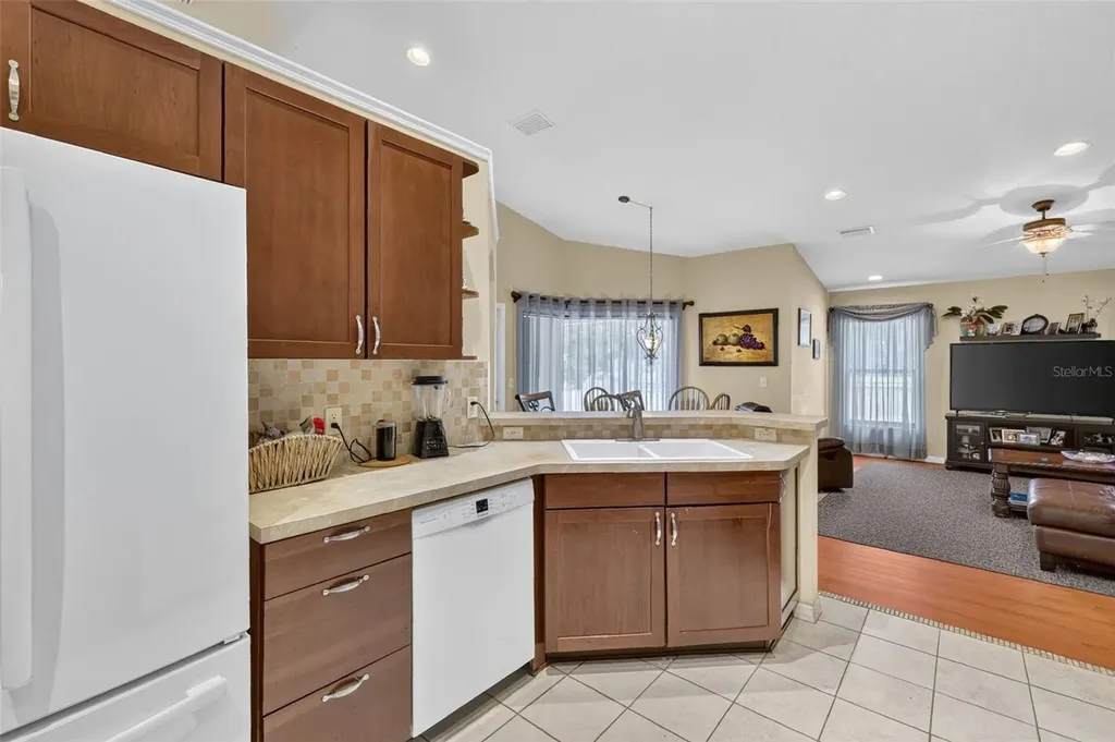 8650 SW 27th Avenue Ocala FL 34476