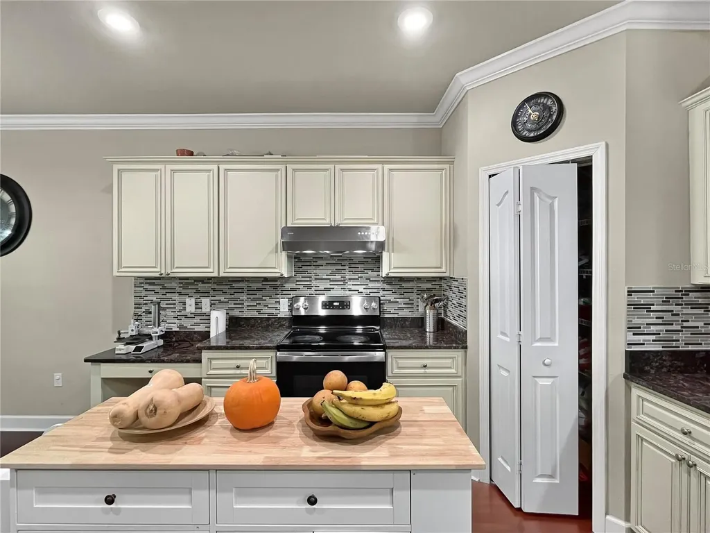 1937 SW 66th Drive Gainesville FL 32607