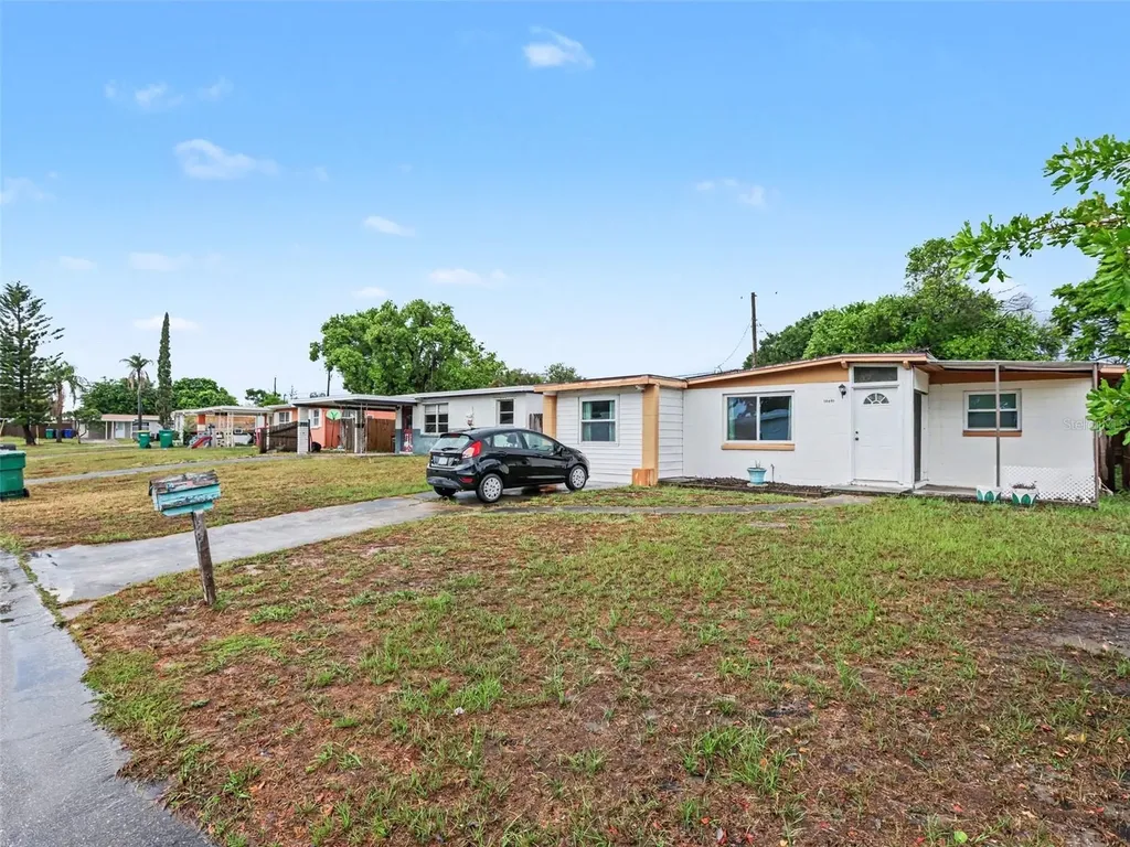 10493 116th Avenue N Largo FL 33773