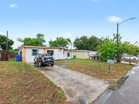 10493 116th Avenue N Largo FL 33773