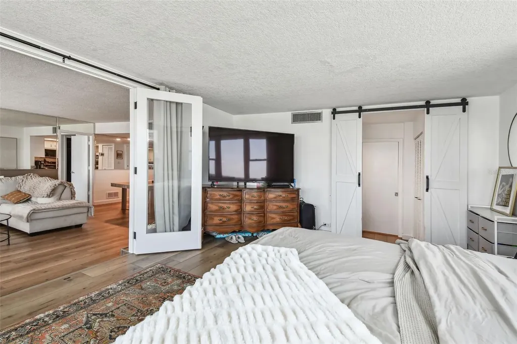 500 Treasure Island Causeway St Petersburg FL 33706