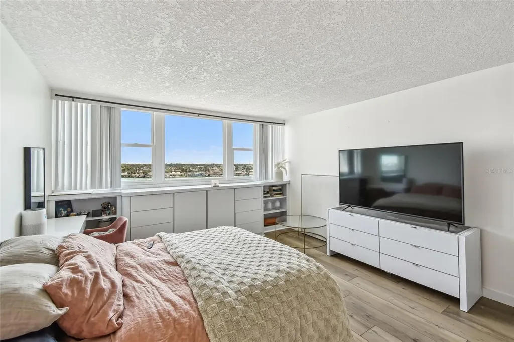500 Treasure Island Causeway St Petersburg FL 33706