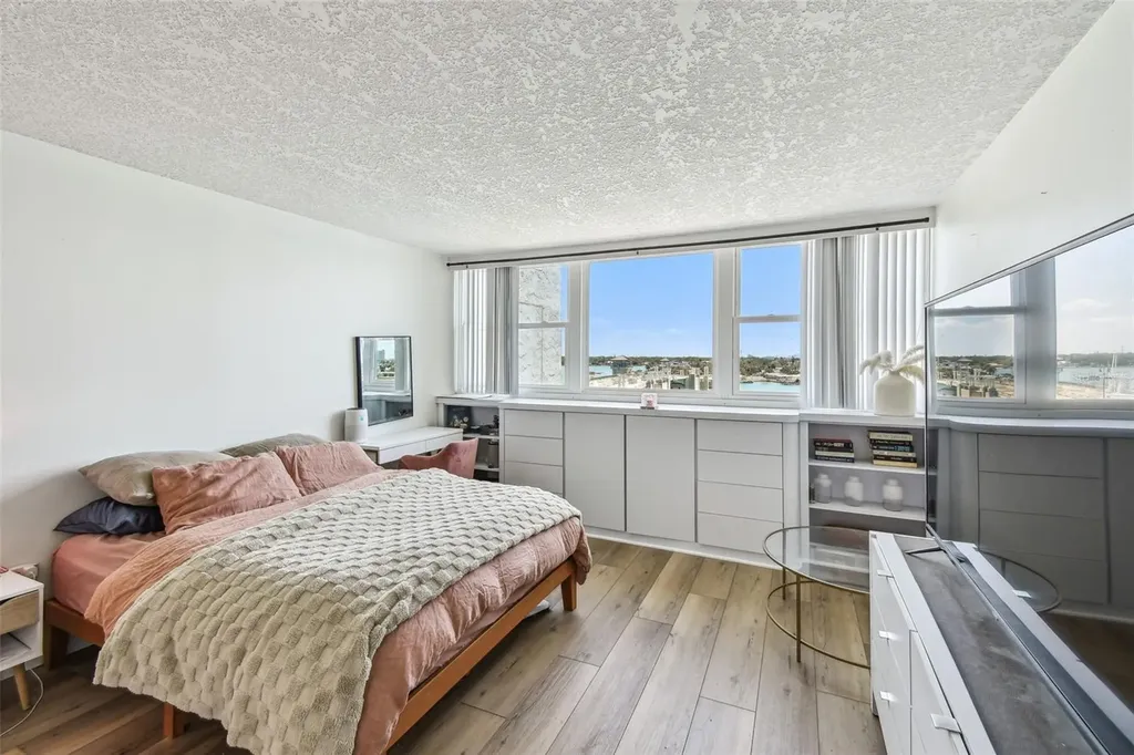500 Treasure Island Causeway St Petersburg FL 33706