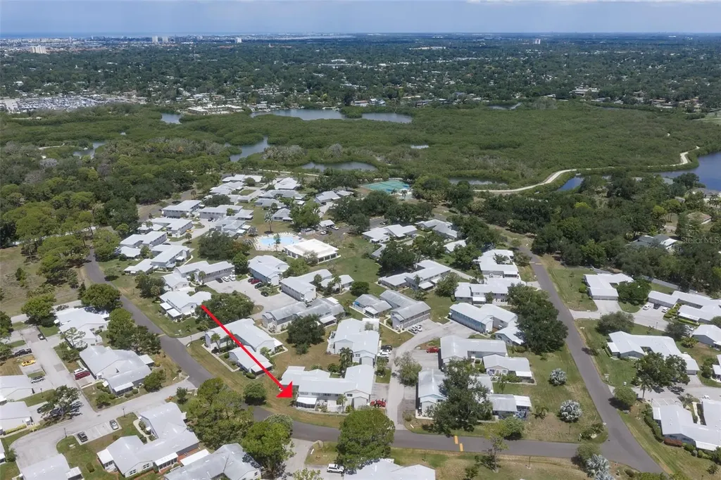 3281 38th Way S St Petersburg FL 33711