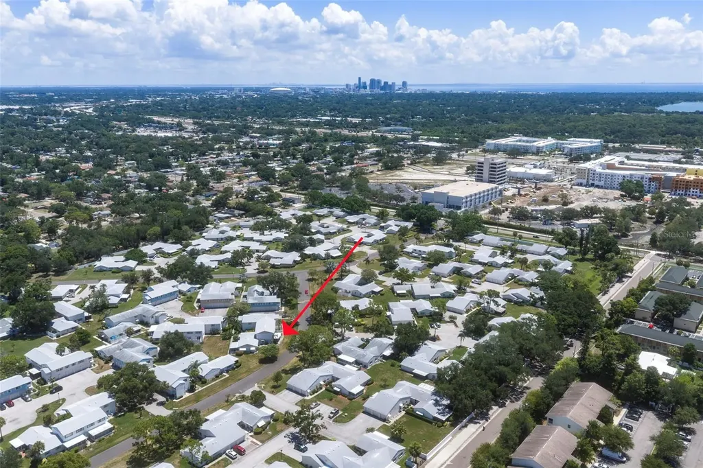 3281 38th Way S St Petersburg FL 33711