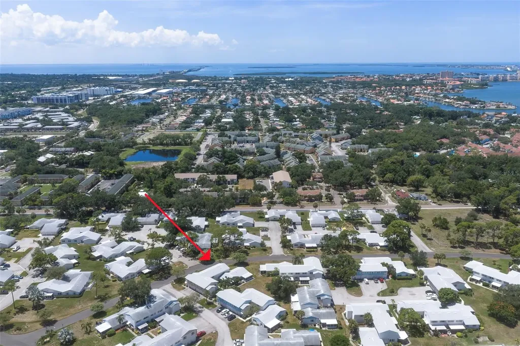 3281 38th Way S St Petersburg FL 33711