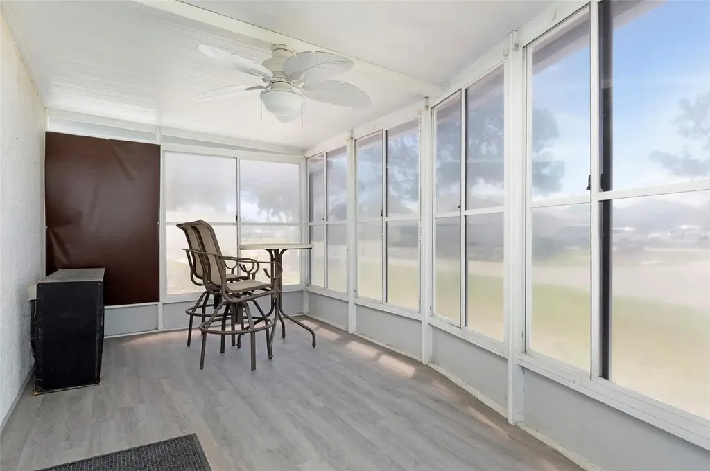 3281 38th Way S St Petersburg FL 33711