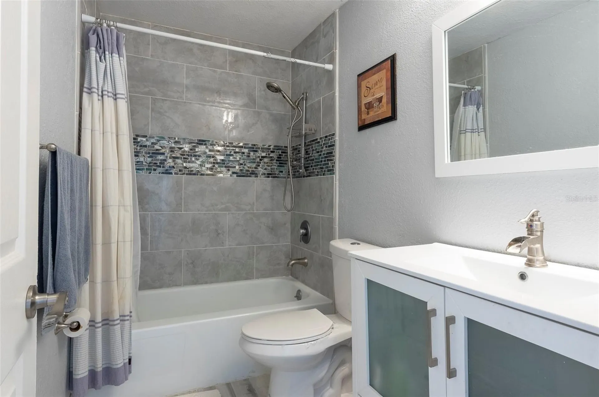 3281 38th Way S St Petersburg FL 33711