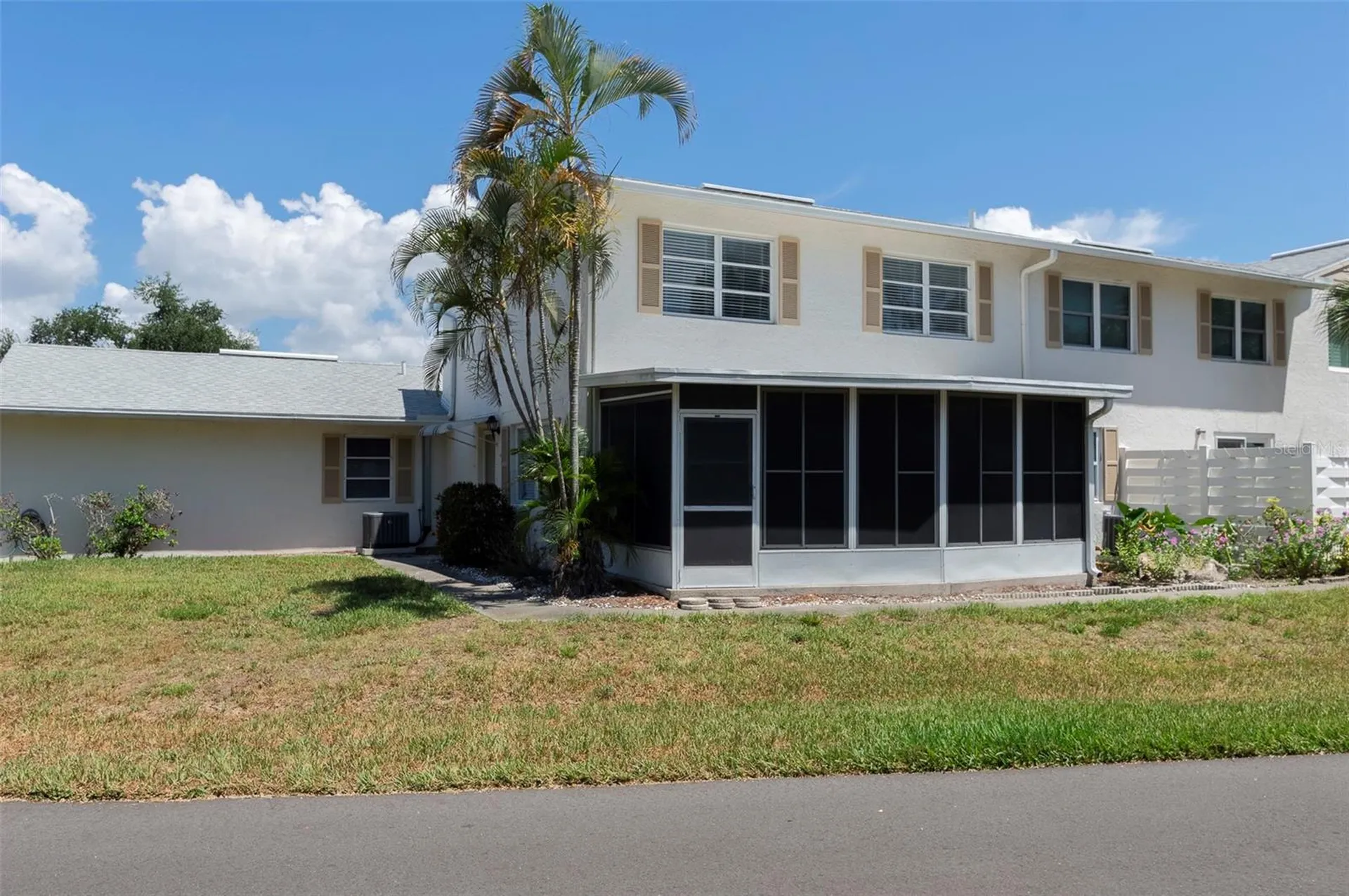 3281 38th Way S St Petersburg FL 33711