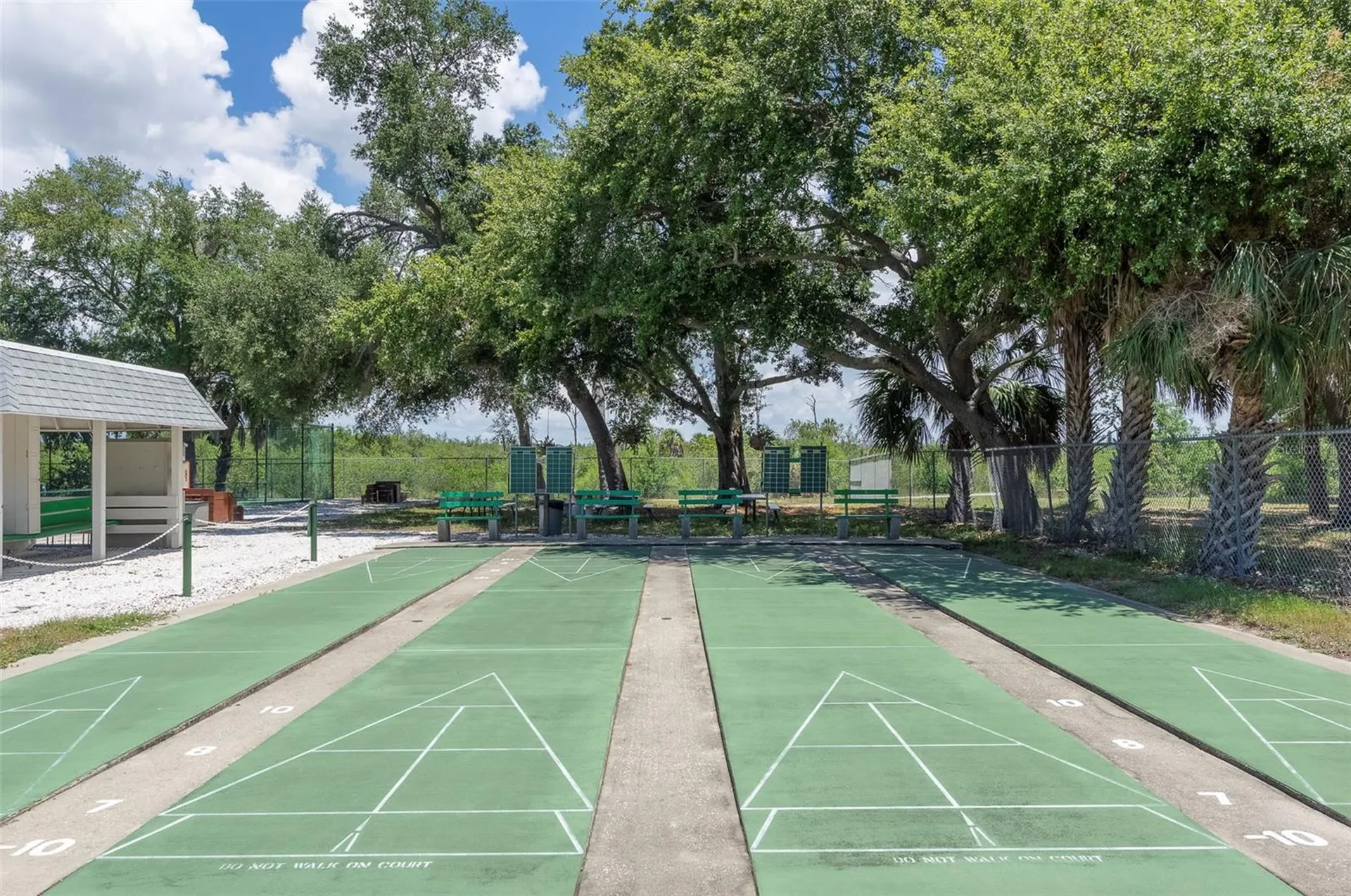 3281 38th Way S St Petersburg FL 33711