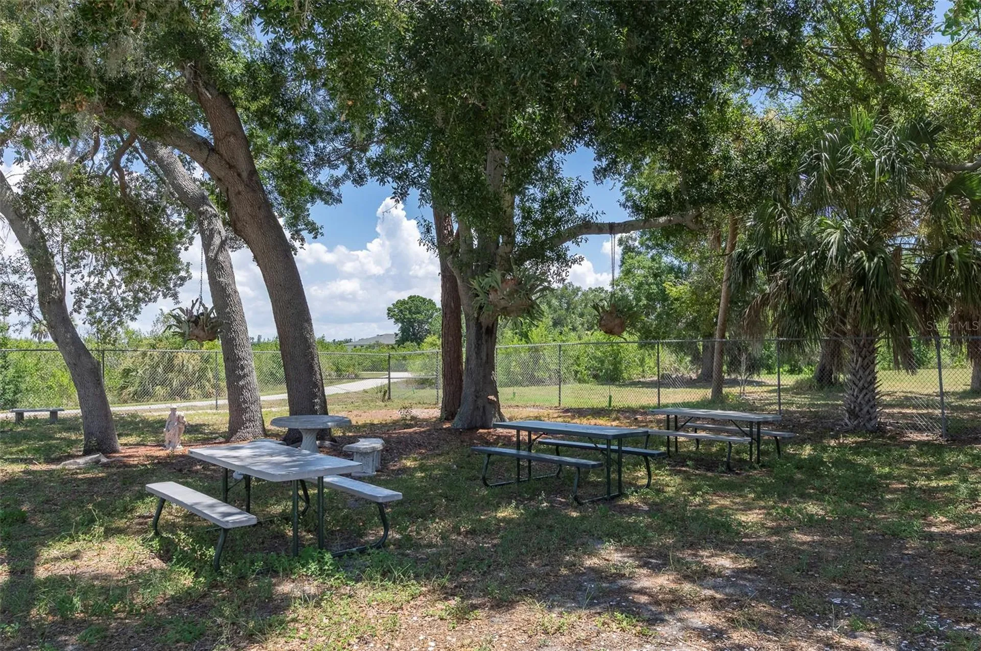 3281 38th Way S St Petersburg FL 33711