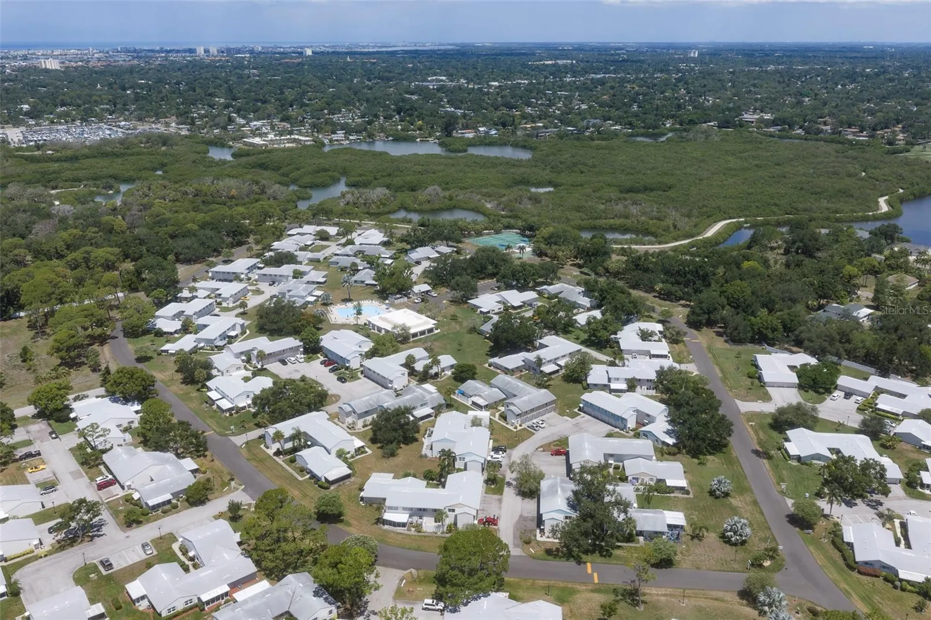 3281 38th Way S St Petersburg FL 33711