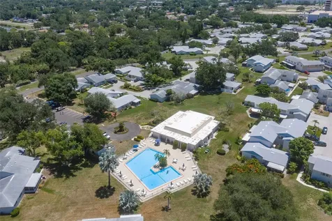 3281 38th Way S St Petersburg FL 33711