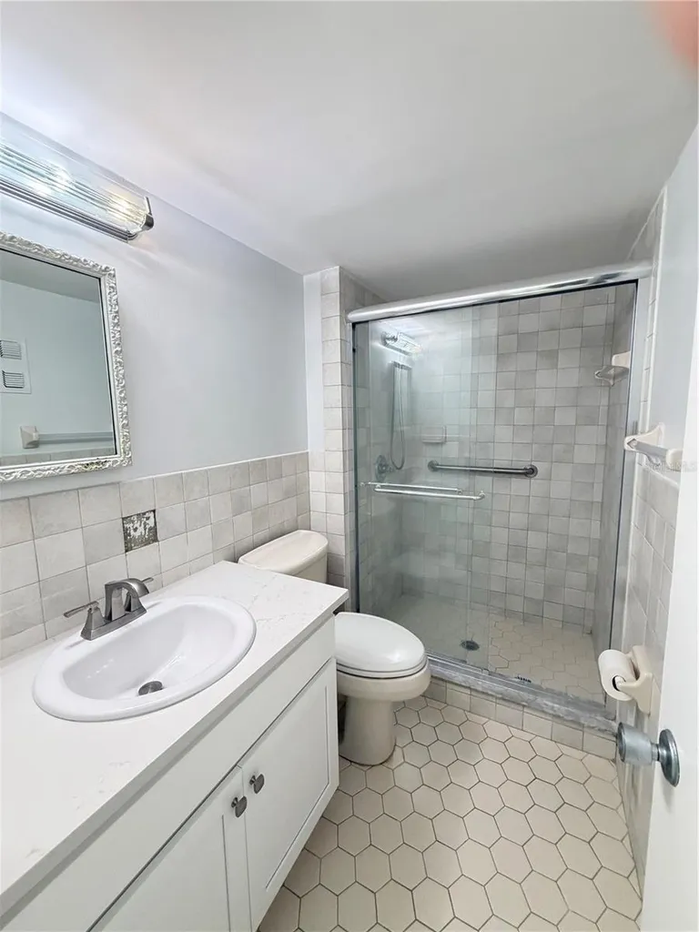 333 Lake Howard Drive NW Winter Haven FL 33880