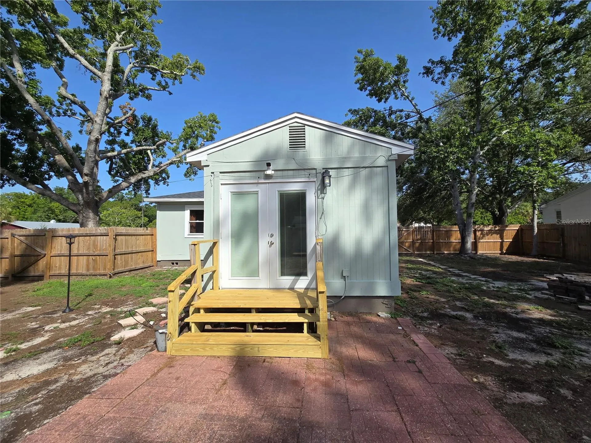 6001 Cedar Street NE St Petersburg FL 33703