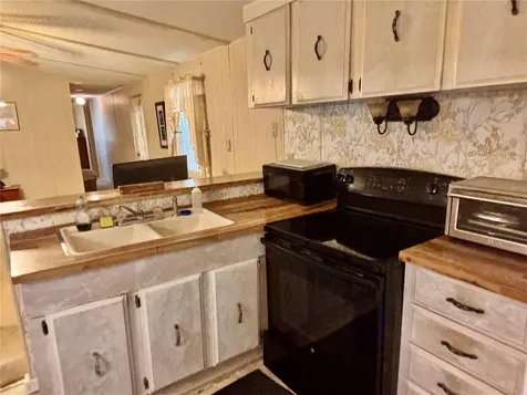 945 Tarrson Boulevard Lady Lake FL 32159