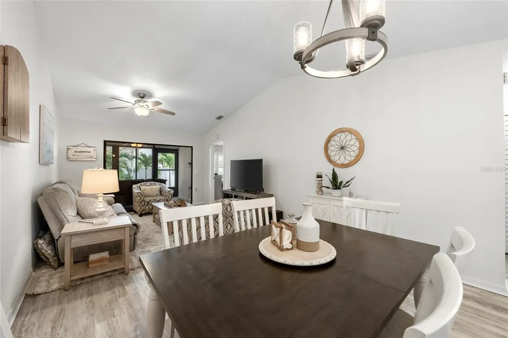 6015 27th Street W Bradenton FL 34207