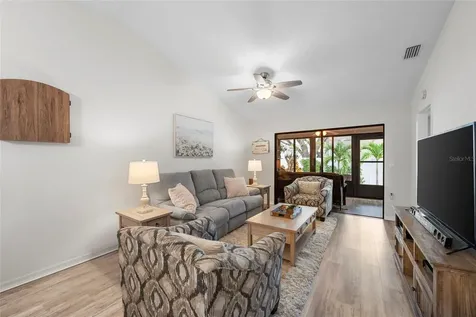 6015 27th Street W Bradenton FL 34207